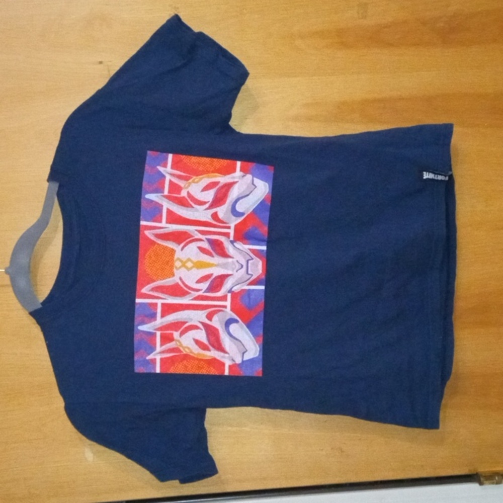 Boys fortnite short sleeve top size large 10/12